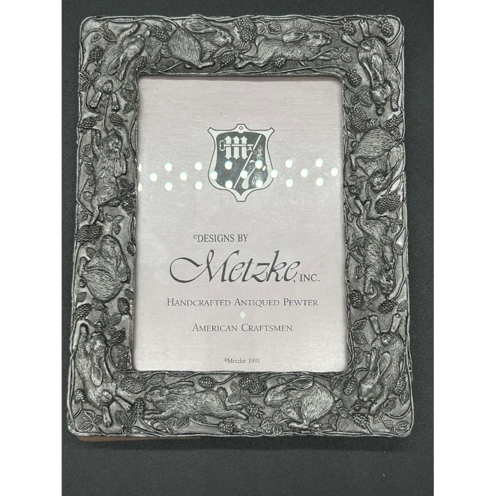 Metzke 1991 Vintage Antiqued Pewter Rabbit and Berries Picture Frame 3.5 X 5